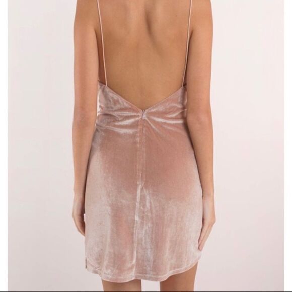 NWT- TOBI- BLUSH PINK- soft velvet spaghetti strap dress - Size Small - Picture 3 of 13
